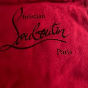 Lightly used size 38.5 100% authentic sandal includes original box and dust bag